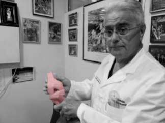 En este momento estás viendo EL DR. D. RAMÓN CUGAT VISITA LAS OFICINAS DE LA MUTUALIDAD DE FUTBOLISTAS EN MADRID